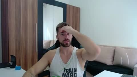 darius_94 online show from July 7, 7:09 am