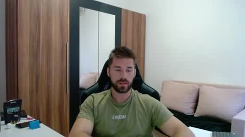 darius_94 online show from July 19, 4:54 pm