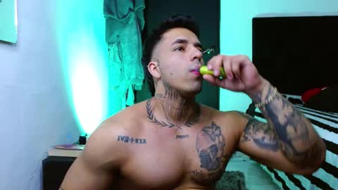 Darius Phoenix  online show from November 6, 7:26 pm