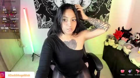 Snapshot of dark_angel_ink_ chatting on June 6, 9:08 pm LUISA online show from June 6, 9:08 pm