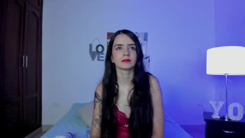 dark_angell77 online show from November 5, 11:10 am