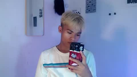 Snapshot of dark_babe chatting on August 3, 8:57 am dark_babe online show from August 3, 8:57 am
