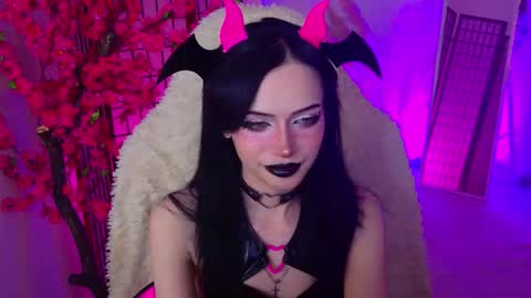 Diva online show from February 21, 9:05 pm