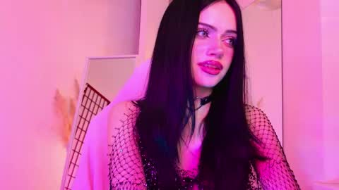 Snapshot of dark_diva chatting on May 28, 9:12 pm Diva online show from May 28, 9:12 pm