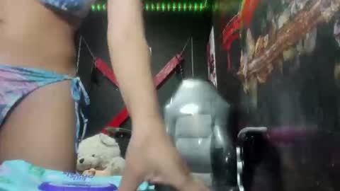 Snapshot of dark_doll5 chatting on September 25, 11:52 pm dark_doll5 online show from September 25, 11:52 pm