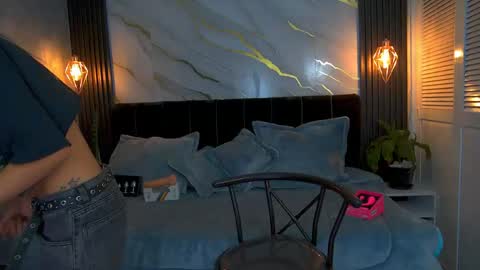 Snapshot of dark_dominika chatting on April 24, 12:51 pm dark_dominika online show from April 24, 12:51 pm