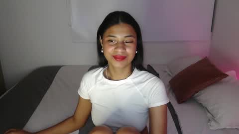 Snapshot of dark_enchantress_ chatting on March 11, 3:48 am Sofia online show from March 11, 3:48 am