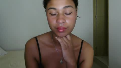 Snapshot of dark_enchantress_ chatting on April 10, 7:24 am Sofia online show from April 10, 7:24 am