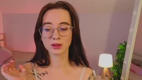 Lola online show from February 23, 9:44 am