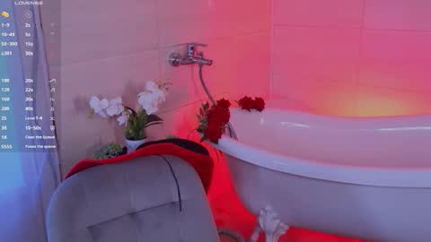 Lola online show from February 28, 2:01 am