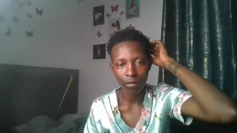 Snapshot of dark_mellanin chatting on May 25, 7:47 am dark_mellanin online show from May 25, 7:47 am