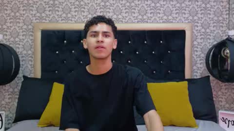 Snapshot of dark_sultan chatting on February 18, 8:16 pm dark_sultan online show from February 18, 8:16 pm