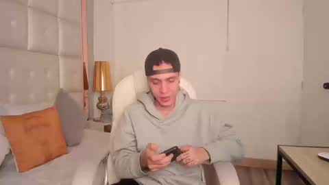 dark_sun333 online show from September 10, 12:21 am