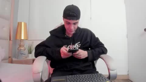 dark_sun333 online show from November 22, 10:53 pm