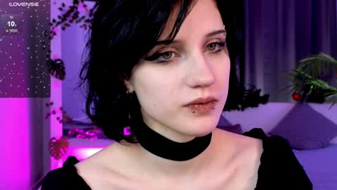 Snapshot of dark_vamp_ chatting on December 26, 3:06 am Vamp online show from December 26, 3:06 am