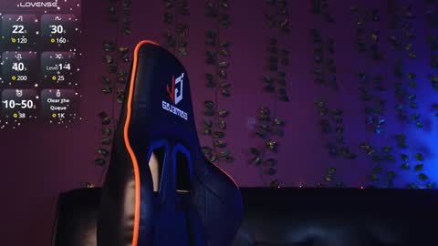 Snapshot of dark_vamp_ chatting on January 19, 12:38 am Vamp online show from January 19, 12:38 am