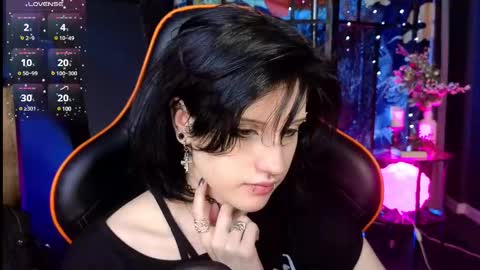 Snapshot of dark_vamp_ chatting on February 14, 4:15 am Vamp online show from February 14, 4:15 am