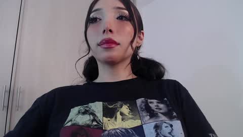 Snapshot of darkcandy666 chatting on December 11, 9:09 am Candy online show from December 11, 9:09 am