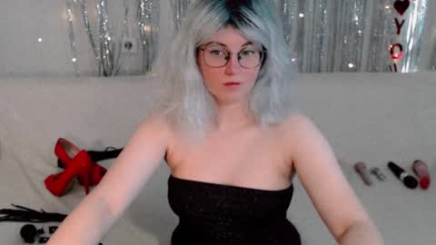 Kelly online show from September 12, 6:02 am