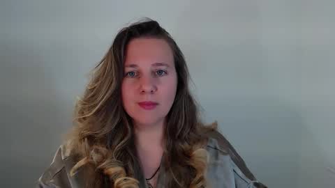 Snapshot of darklure_ chatting on September 20, 10:55 pm Anna online show from September 20, 10:55 pm