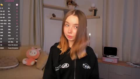 Elizabeth online show from September 11, 7:14 pm