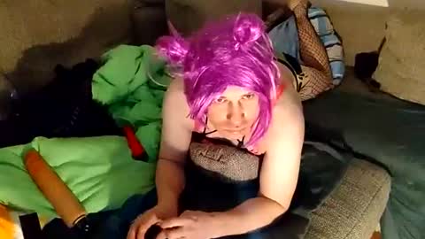 Snapshot of darkma191 chatting on February 16, 5:04 am Vicky Pink 3 Slave and kink online show from February 16, 5:04 am