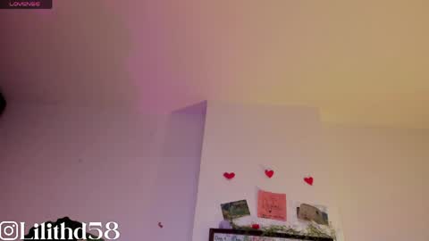 darknes_lilith18 online show from April 17, 2:47 am