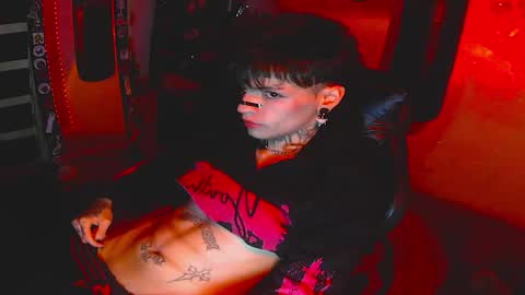   online show from November 10, 6:34 am