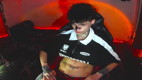   online show from December 20, 7:59 am