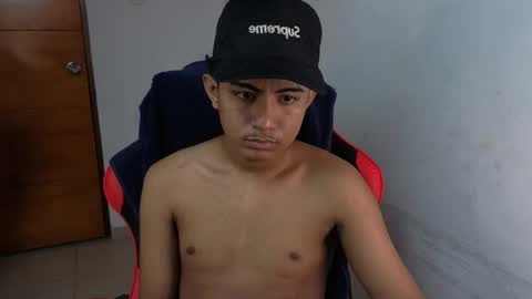 darknigthx online show from April 2, 3:59 am