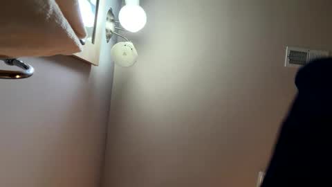 darknite083072 online show from December 18, 3:45 am