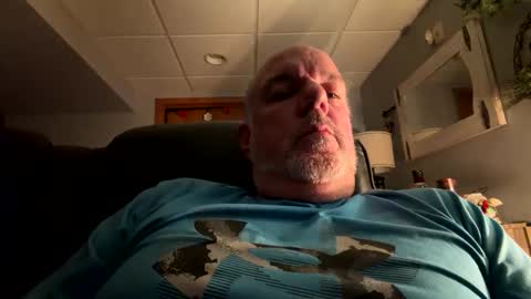 darknite083072 online show from December 21, 6:09 am