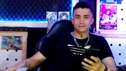Snapshot of darko0717 chatting on February 10, 11:02 pm DARKO0717 online show from February 10, 11:02 pm
