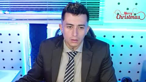 DARKO0717 online show from December 4, 2:37 pm