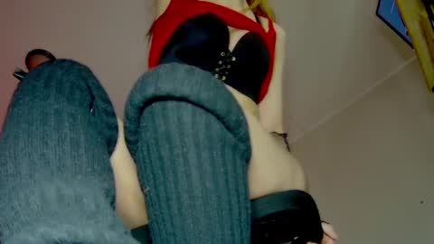 roseredgoddess online show from January 13, 6:27 am