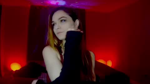 roseredgoddess online show from March 2, 3:34 am