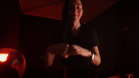 darkspark_ online show from March 5, 9:49 am