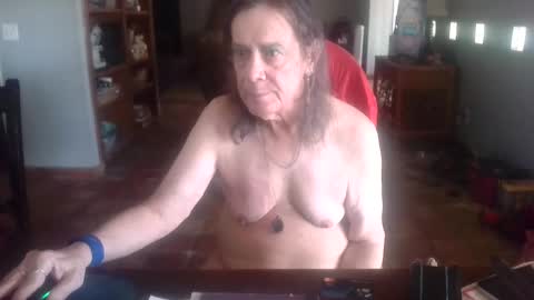 Snapshot of darla_darling1222101 chatting on March 2, 12:13 am darla_darling1222101 online show from March 2, 12:13 am