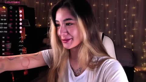 Belle online show from December 24, 8:00 am