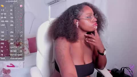 Darle Volant online show from October 18, 9:04 pm