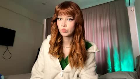 Lina online show from May 3, 1:06 pm