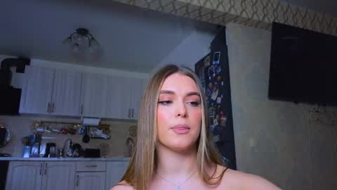 Darlina online show from March 4, 1:50 pm