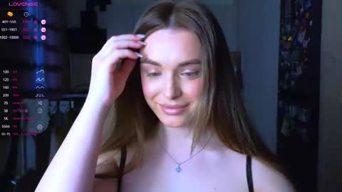 Darlina online show from May 1, 3:49 pm
