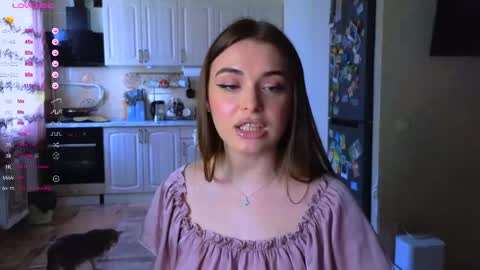 Darlina online show from May 26, 2:02 pm