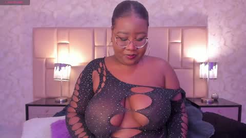  Darnell Queen online show from December 6, 4:58 am