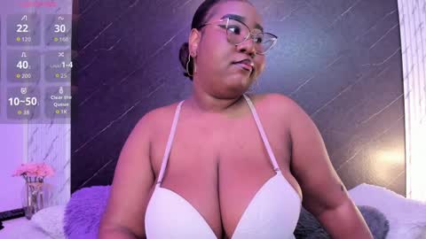  Darnell Queen online show from April 8, 4:01 am