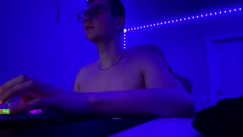 dartallo online show from March 2, 9:43 pm