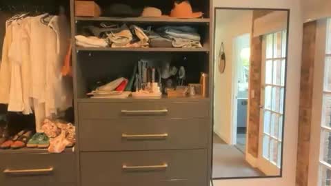 Snapshot of dartanian0001 chatting on September 17, 4:03 am dartanian0001 online show from September 17, 4:03 am