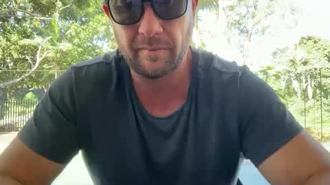 Snapshot of dartanian0001 chatting on October 22, 4:35 am dartanian0001 online show from October 22, 4:35 am