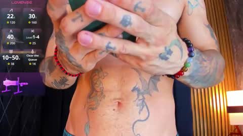 darwin_horny2 online show from April 13, 9:31 pm